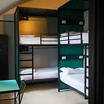 Yellowsquare Hostel Milánó