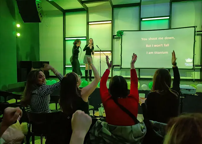 Yellowsquare Hostal *